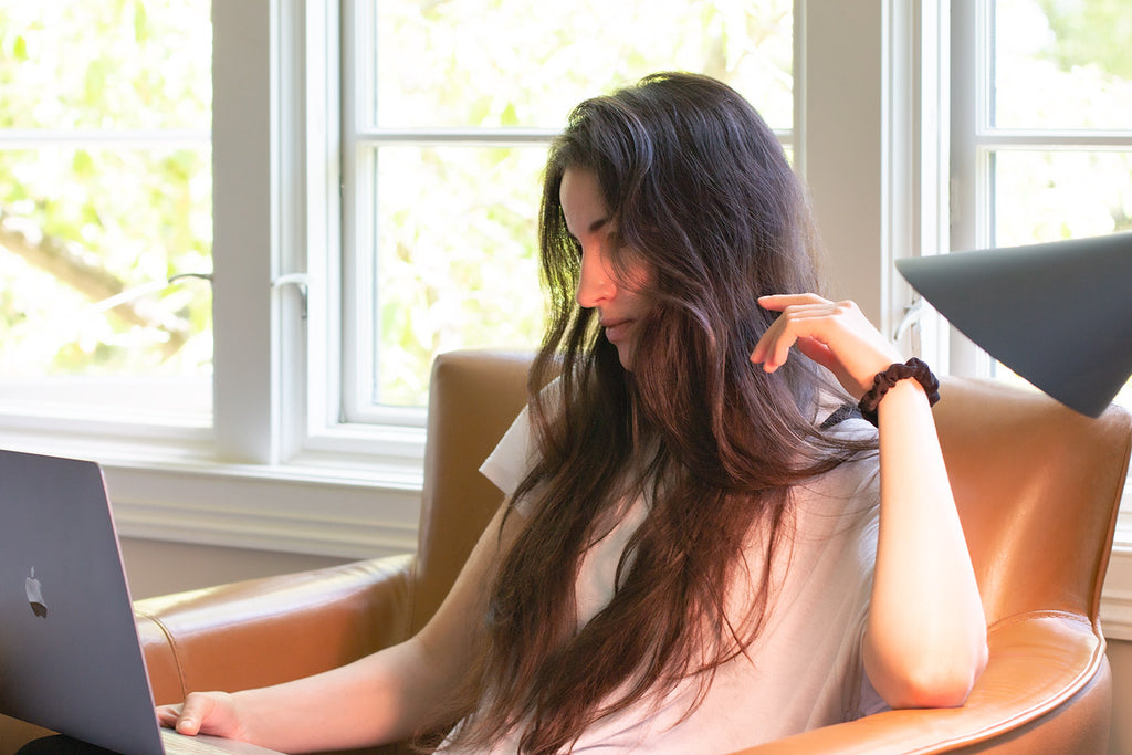 working under chromalux light bulbs